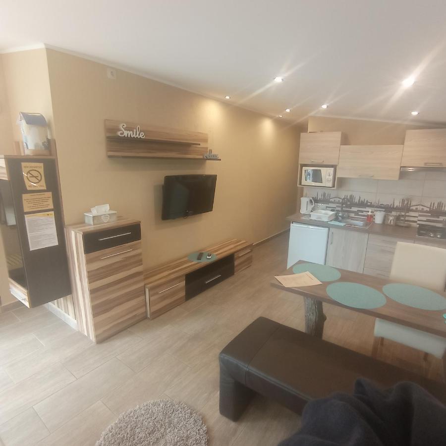 Rozsa Apartman Альшоэрш Экстерьер фото