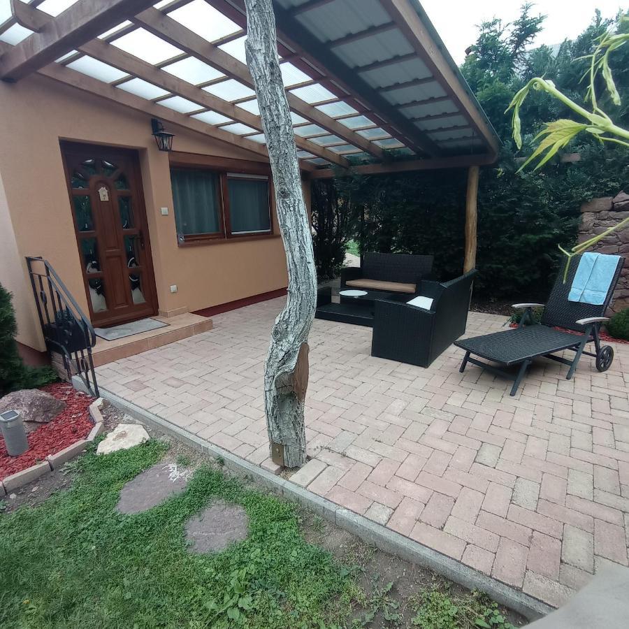 Rozsa Apartman Альшоэрш Экстерьер фото