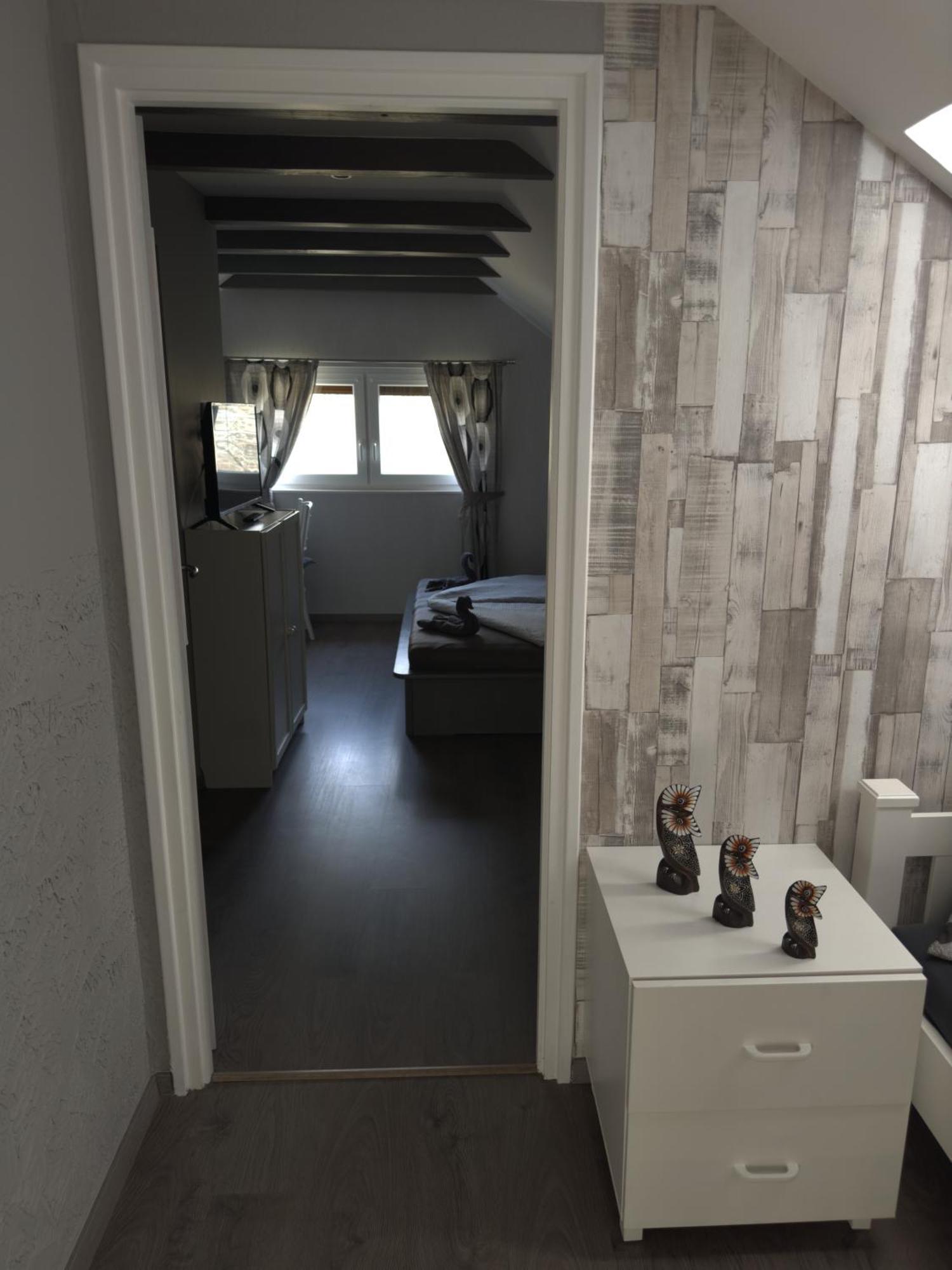 Rozsa Apartman Альшоэрш Номер фото