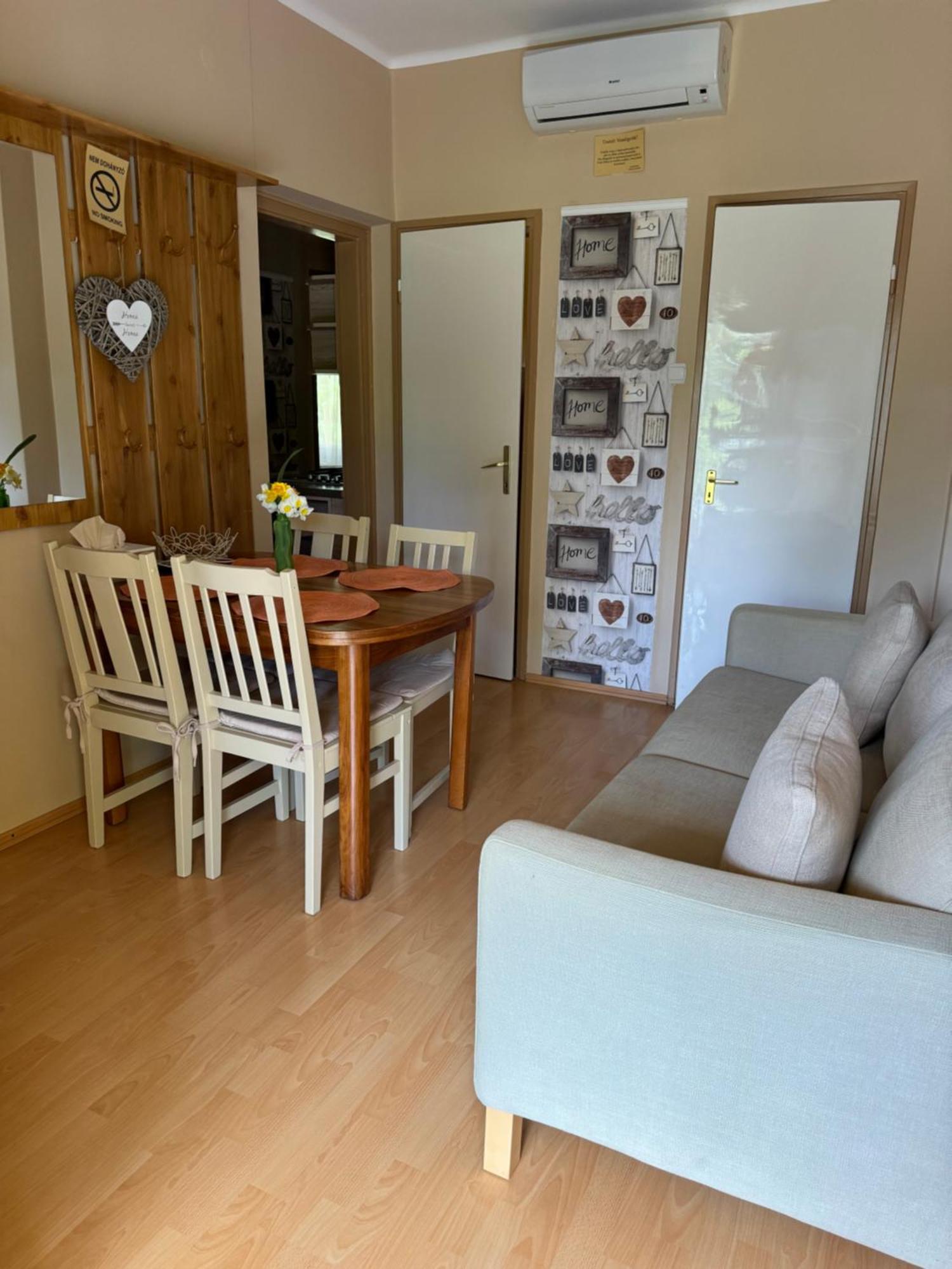 Rozsa Apartman Альшоэрш Экстерьер фото